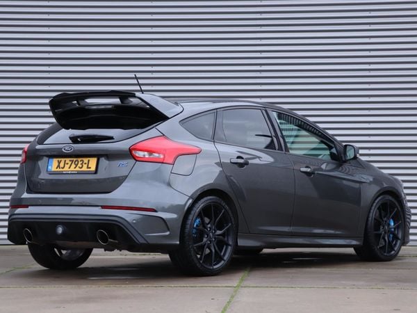 Ford Focus RS voor prijs van een Polo