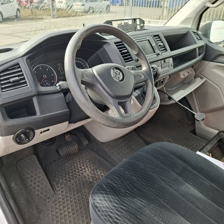 Nederlandse overheid verkoopt nu oude politiebusjes