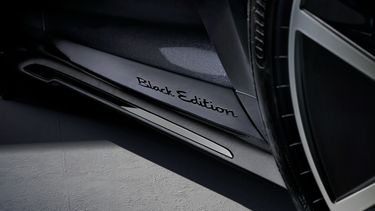 Porsche Black Edition