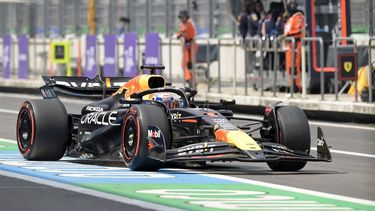 Red Bull Racing's Dutch driver Max Verstappen makes a pit stop during the third practice session of the Formula One Mexico City Grand Prix at the Hermanos Rodriguez racetrack, in Mexico City on October 26, 2024. 
Alfredo ESTRELLA / AFP