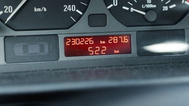 RDW ziet tellerfraude bij Duitse importauto’s flink afnemen, toch moet je blijven opletten