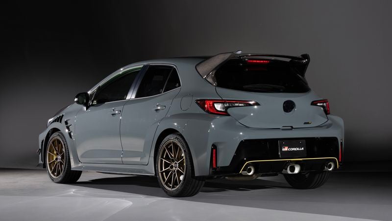 305 pk en geen achterbank: Toyota GRMN Corolla is een rijdende maniak voor iedereen die dun genoeg is