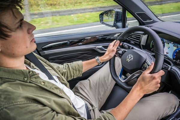 Volkswagen Touareg R Elegance eHybrid plug-in hybride rijtest