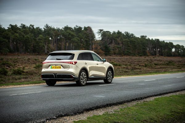 Nieuwe elektrische SUV van MG arriveert in Nederland: wat kost de S6 EV?